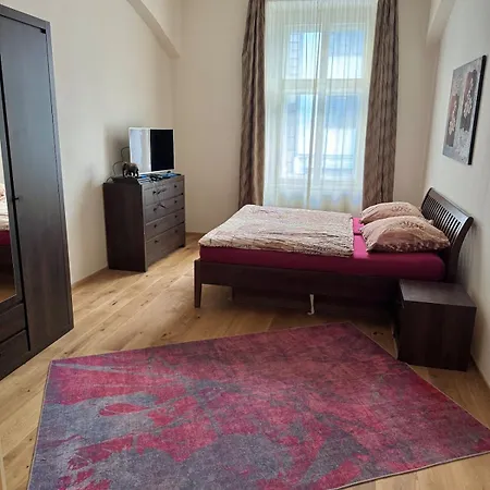 Apartment Charming In The Center Of *